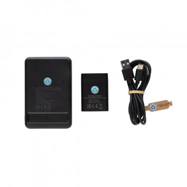 Logotrade werbemittel das Foto: Powerbase 3-in-1-Charger aus RCS Kunststoff mit Powerbank