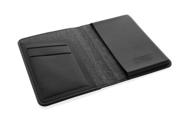 Logotrade Geschäftsgeschenke das Foto: Trackmate RCS Polyester Passtasche mit weltweiter Ortung
