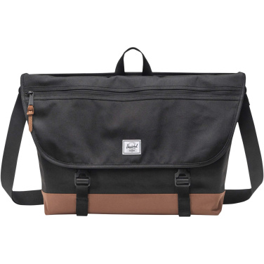Logotrade Geschäftsgeschenke das Foto: Herschel Cove recycelte Umhängetasche 22,5 L