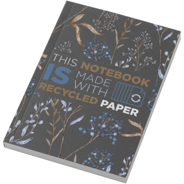 Logotrade Werbeartikel das Foto: Novella Austen A6 Softcover Notizbuch aus Recyclingmaterial – 100 Blatt