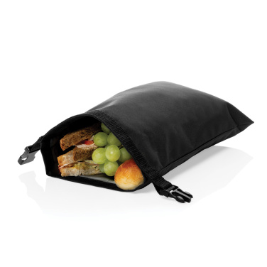 Logotrade Werbegeschenke das Foto: Snackstrap faltbarer Lunchbag aus AWARE™ rPET 30 x 20cm