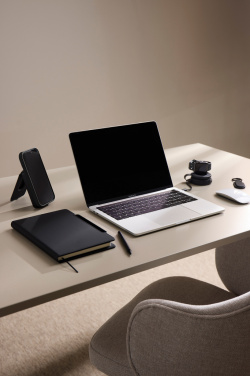 Logotrade Logogeschenke das Foto: VINGA Baltimore RCS Passport Cover mit Dual-Finder