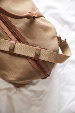 Logo trade promotional giveaway photo of: VINGA Sloane RCS RPET weekender bag