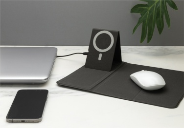 Logo trade promotional gifts image of: Artic Magnetic 10W wireless charging phonestand