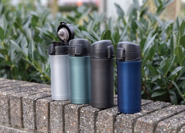 Logo trade promotional merchandise image of: Metallic easy lock vacuum mug
