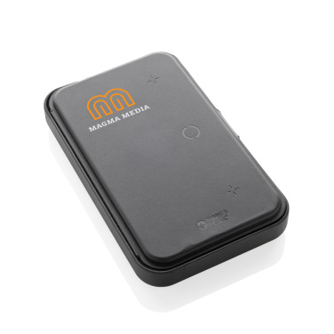 Logo trade corporate gifts picture of: Swiss Peak RCS recycled travel case with 3 in 1 charger