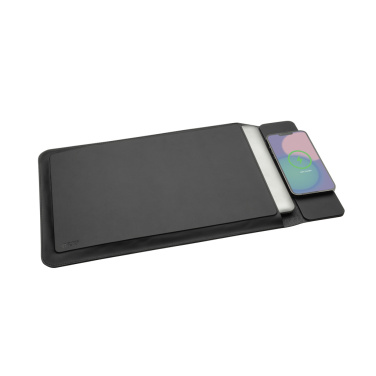 Logotrade promotional giveaways photo of: Swiss Peak 15W magnetic charging laptop sleeve 14-15,6"
