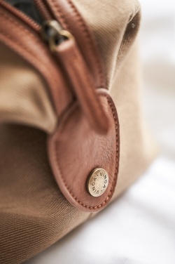 Logotrade meene foto: VINGA Sloane tualett-tarvete kott RCS taaskasutatud polüester