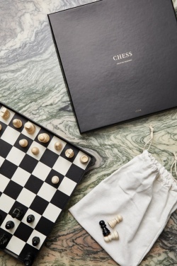 Logo trade reklaamtoote pilt: VINGA Chess kohvilauamäng