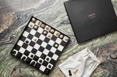 Logotrade reklaamkingi foto: VINGA Chess kohvilauamäng