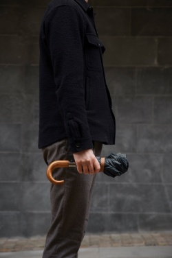 Logo trade meene pilt: VINGA Bosler AWARE™ 21-tolline kokkupandav vihmavari