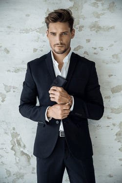 Logotrade firmakingi foto: Krediit- ja visiitkaartide hoidja