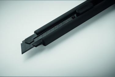 Logo trade firmakingid foto: Suur sissetõmmatav nuga BLADE +