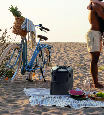 Logo trade ärikingitused foto: COLDI külmakott-seljakott 600D RPET-ist