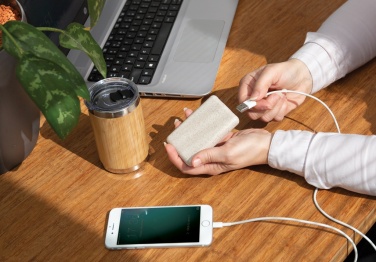 Logo trade mainoslahja kuva: Taskuvaravirtalähde 5 000 mAh vehnän oljista