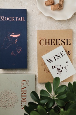 Logo trade mainoslahjat tuotekuva: VINGA Story of wine