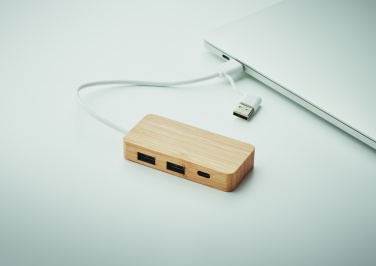 Logotrade mainoslahja tuotekuva: 3 portin USB-keskitin bambua