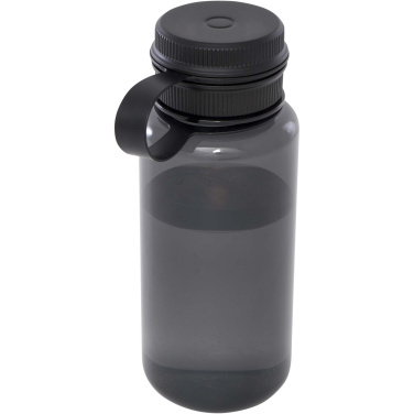 Logotrade mainoslahja tuotekuva: Ryder 900 ml:n RCS-sertifioitu RPET-urheilupullo monitoimikannella