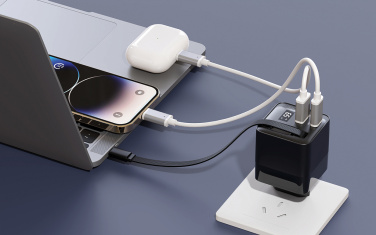 Logotrade reklaminiai produktai nuotrauka: „Urban Vitamin Mendocino“ 65 W GaN įkroviklis su ištraukiamu laidu