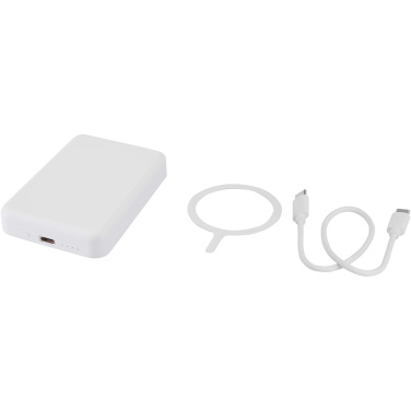 Logotrade reklaminiai produktai nuotrauka: „Acrab“ 5000 mAh 15 W magnetinė belaidė išorinė baterija su 20 W PD – pagaminta iš perdirbto plastiko