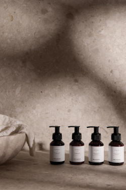 Logotrade Ideja dāvanas foto: VINGA x TGL ķermeņa un roku kopšanas dāvanu komplekts