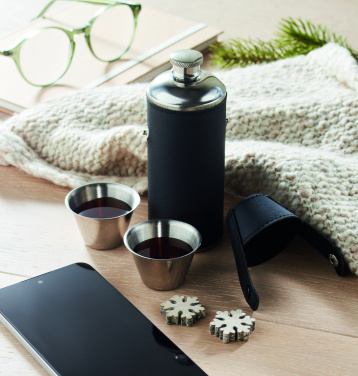 Лого трейд pекламные продукты фото: Hip flask with shot cups