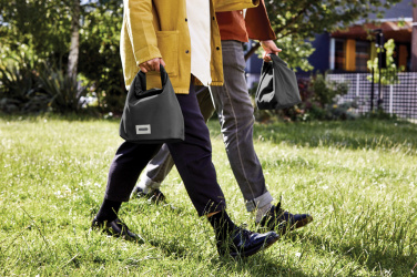 Логотрейд pекламные продукты картинка: Термосумка для обеда/холодильник Black+Blum 6,7 л