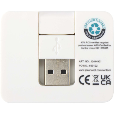 Logotrade profilreklam bild: Gaia 4-portars USB-hubb med USB-A- och Typ-C-utgång och dubbla ingångar – tillverkad av återvunnen plast