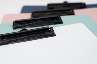 Logotrade kampanjprodukter bild: Skrivblock med klämma